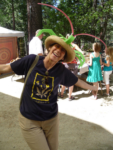 Patty Carratello And Her Amamzing Hat 2009